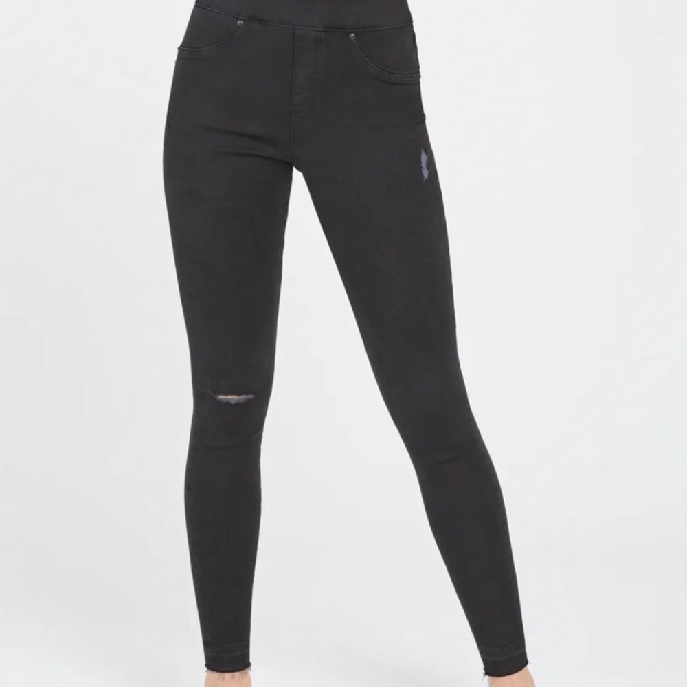 Brand new SPANX Vintage black Distressed Ankle Skinny Jeans - Picture 6 of 9